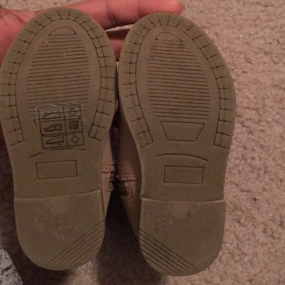 Gymboree booties - Picture 5 of 5
